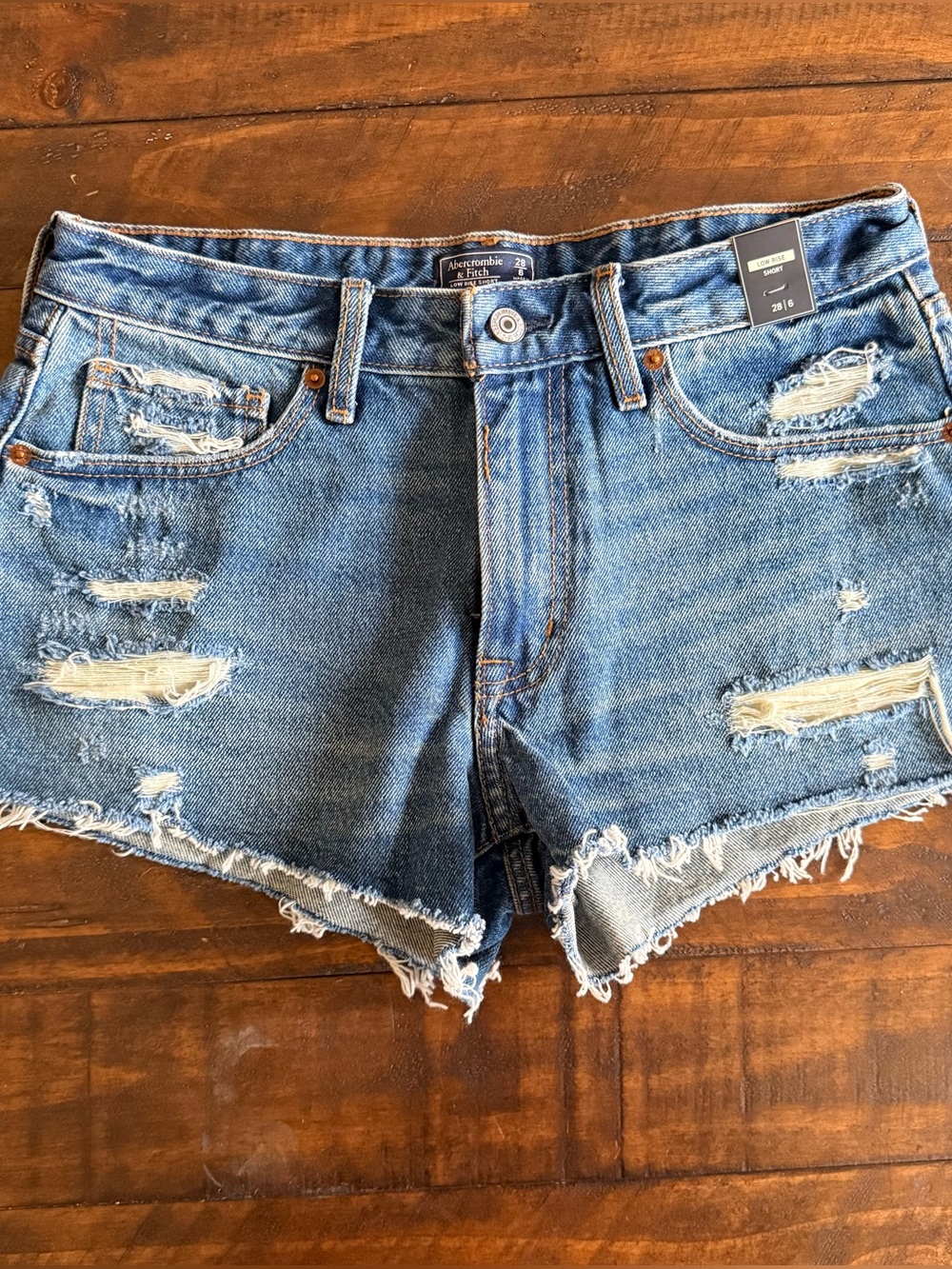 Abercrombie & Fitch Low Rise Distressed Shorts, Women’s Size 28